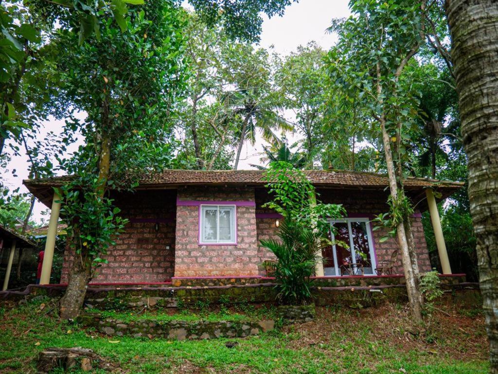 Hotel Vishram Village Varkala