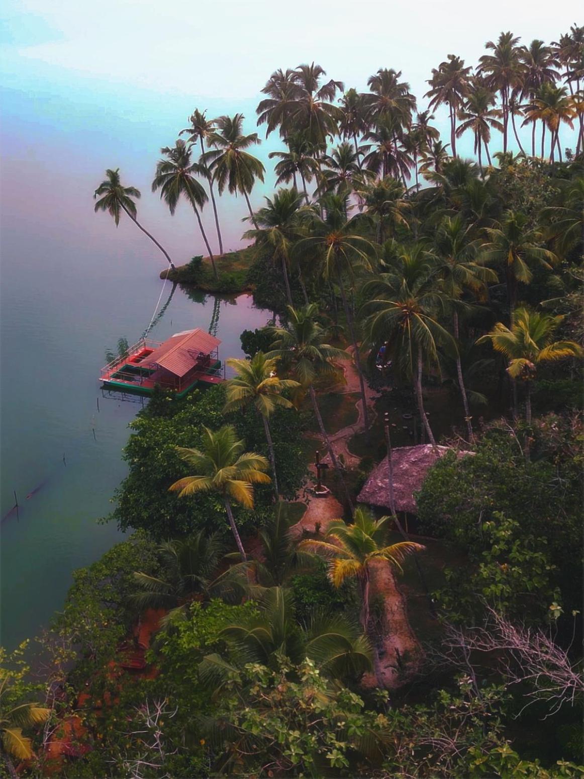 Hotel Vishram Village Varkala