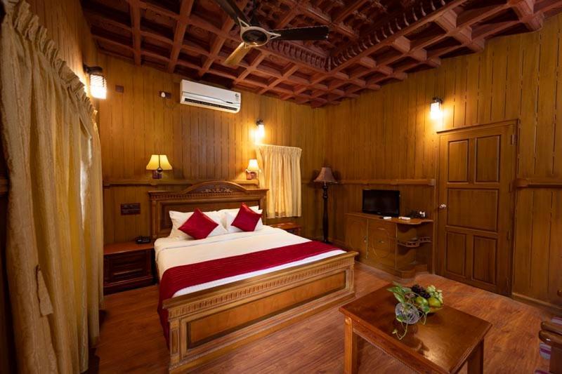 Nikhil Ayurvedic Heritage Hotel 2*