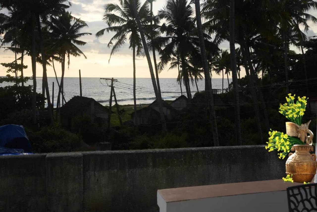 Crystal Palace Odayam * Varkala