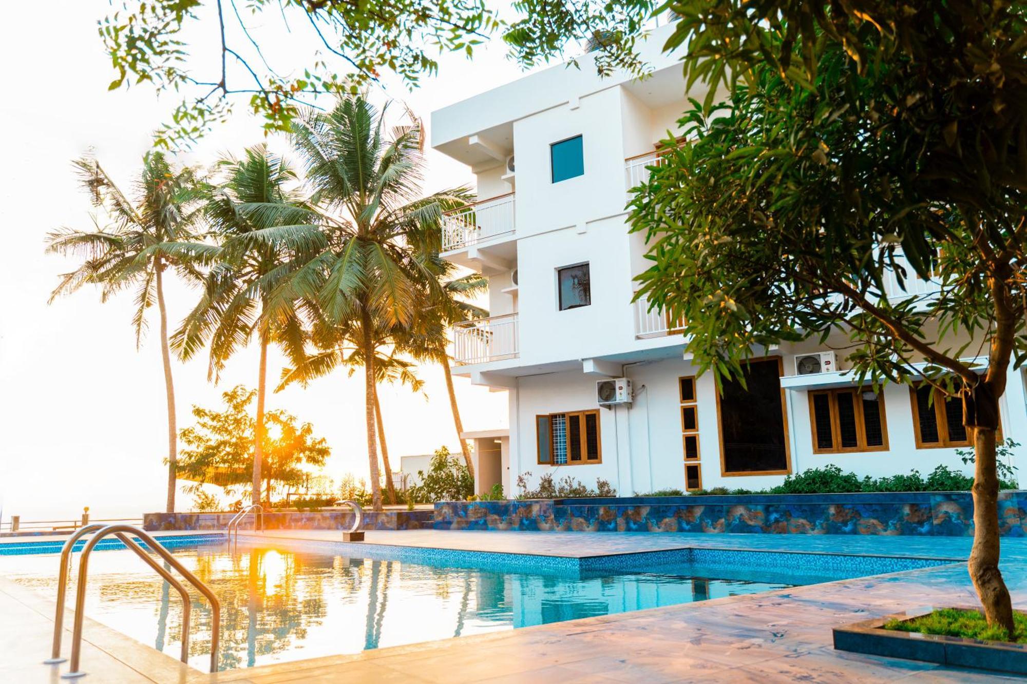 Skylar Seaview & Ayurveda Resort *