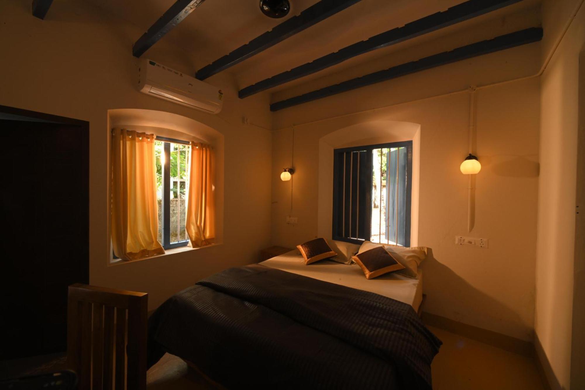 Hostel Haust