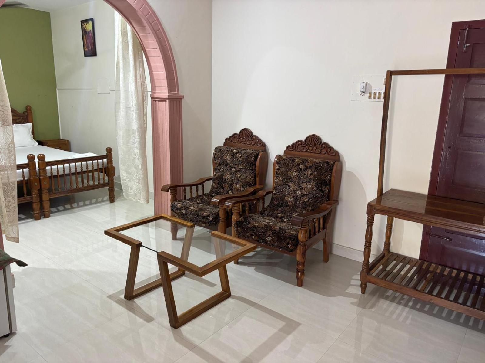 Hotel Akshay Varkala