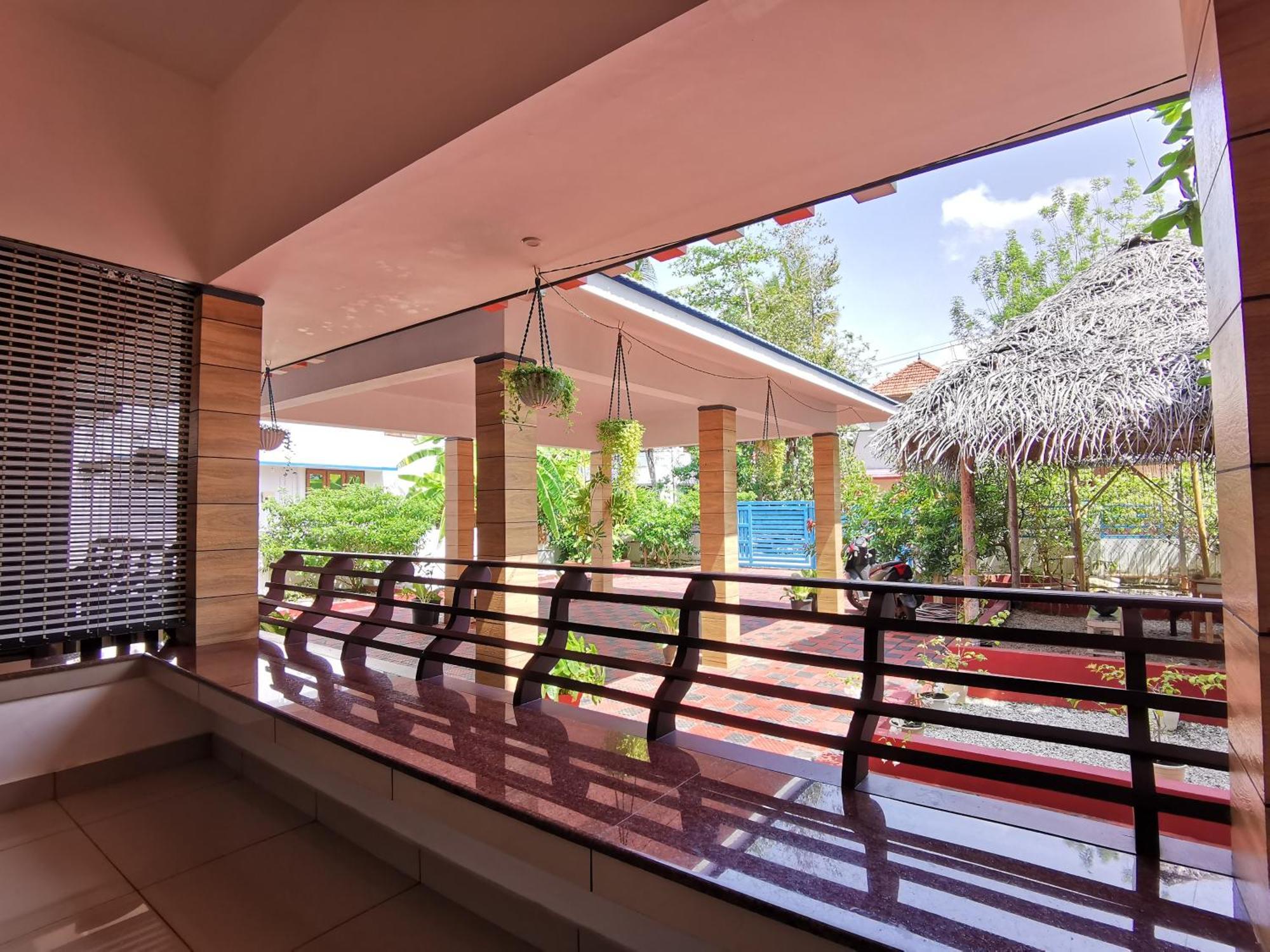 Tropical Apartment Varkala