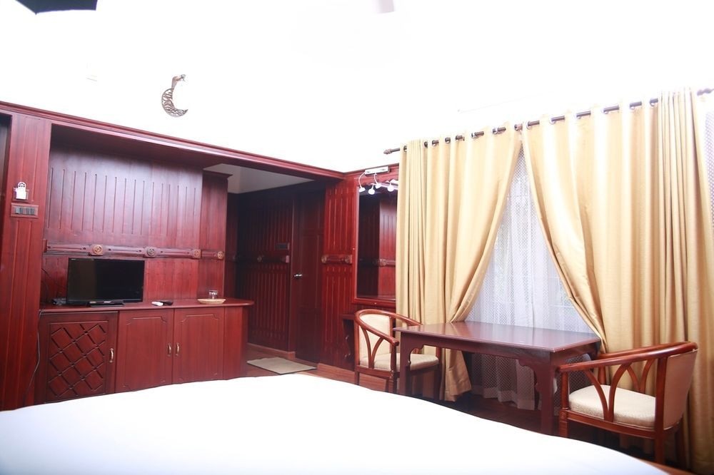 Hotel Anamika Ayurvedic Heritage Varkala