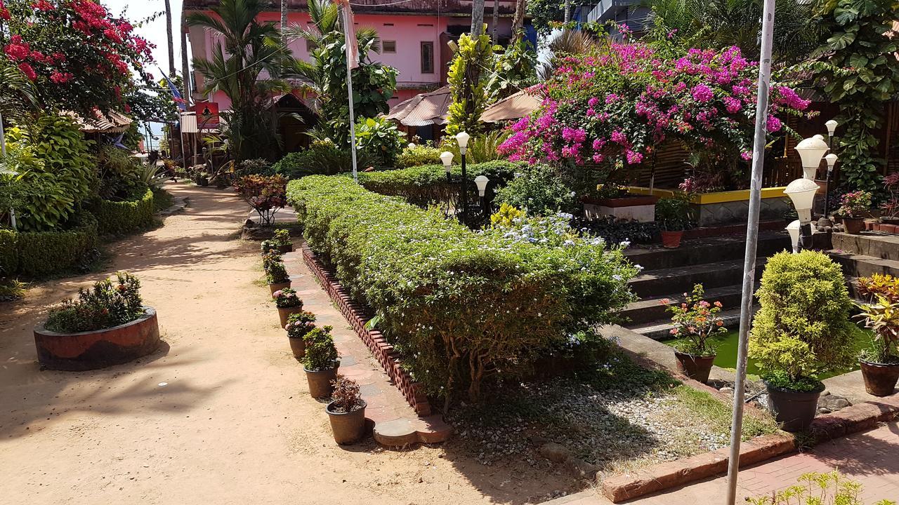 Kerala Bamboo House Hotel