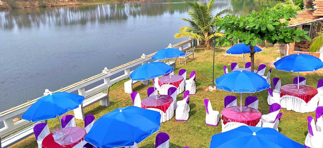 Resort Serene Lake