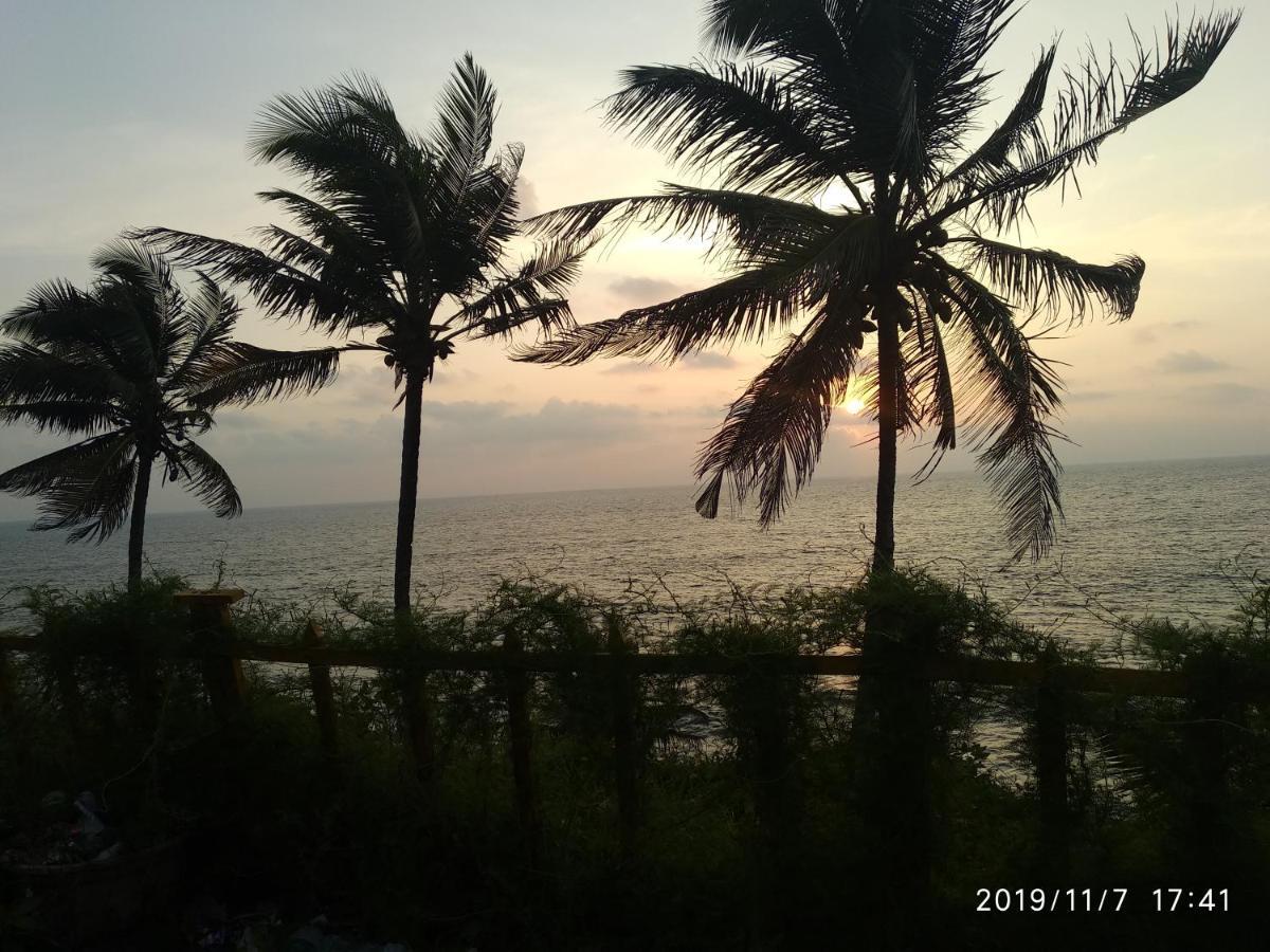 Rainbow Cliff Homestay Varkala