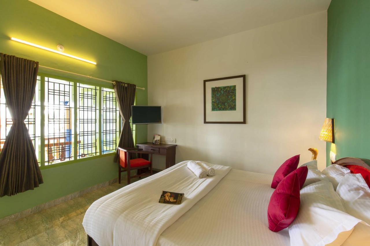Hostel Zostel *