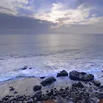 Bay Cliff Cottages