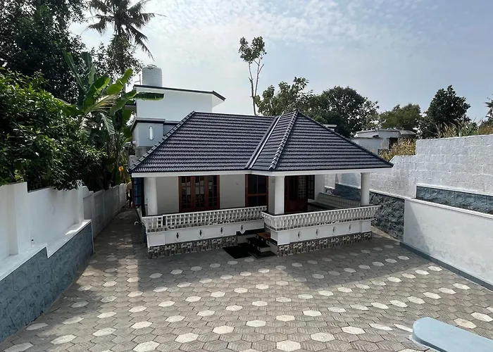 Kadal Veedu
