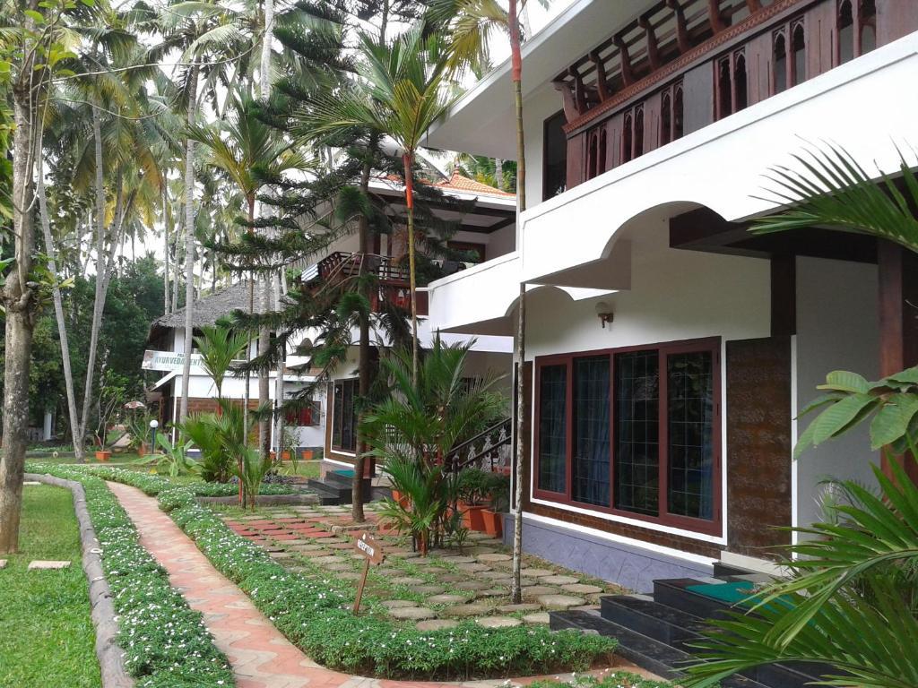 Akhil Resort 3*