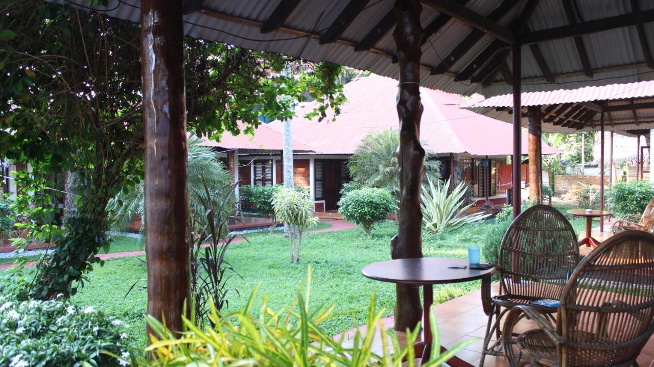 Resort Hill View Ayurvedic Beach Varkala