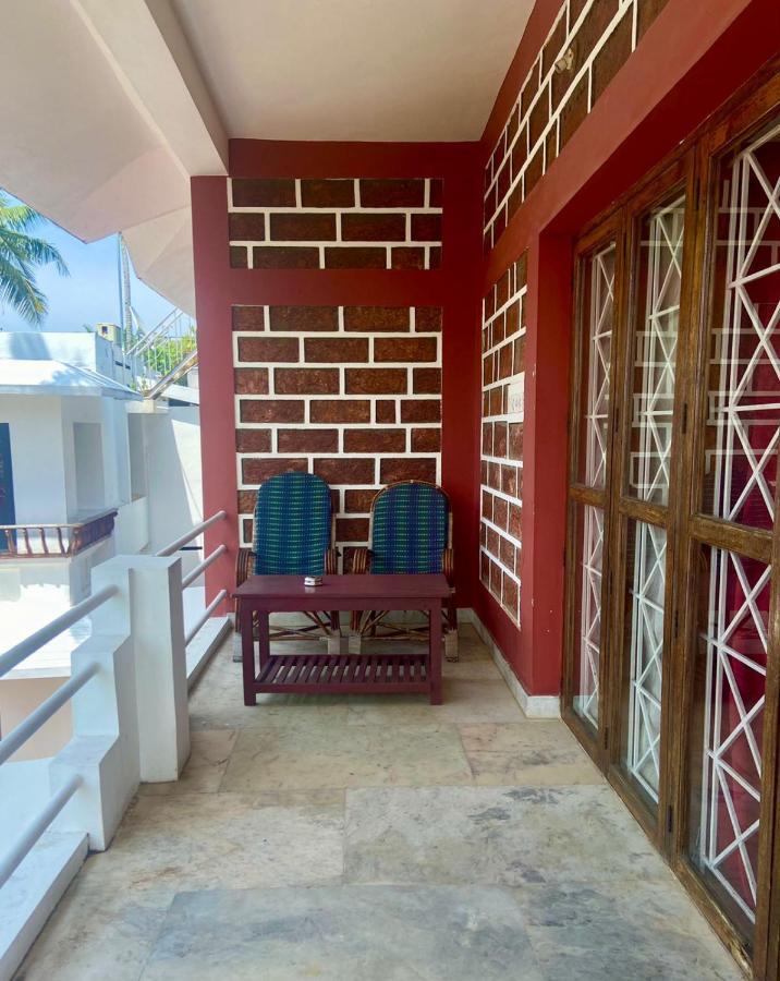 Hill View Ayurvedic Beach Resort Varkala