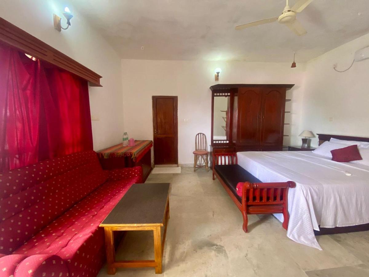 Hill View Ayurvedic Beach Resort Varkala