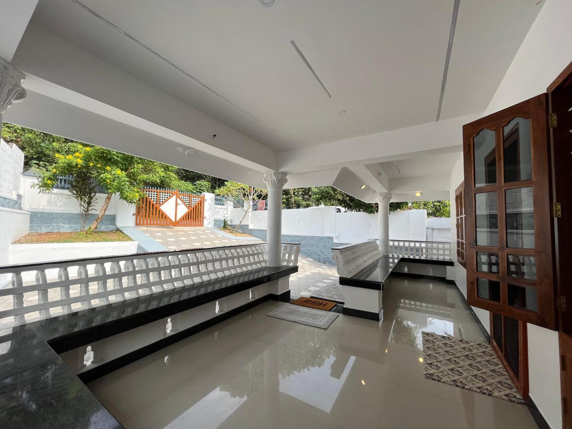 Kadal Veedu Villa *
