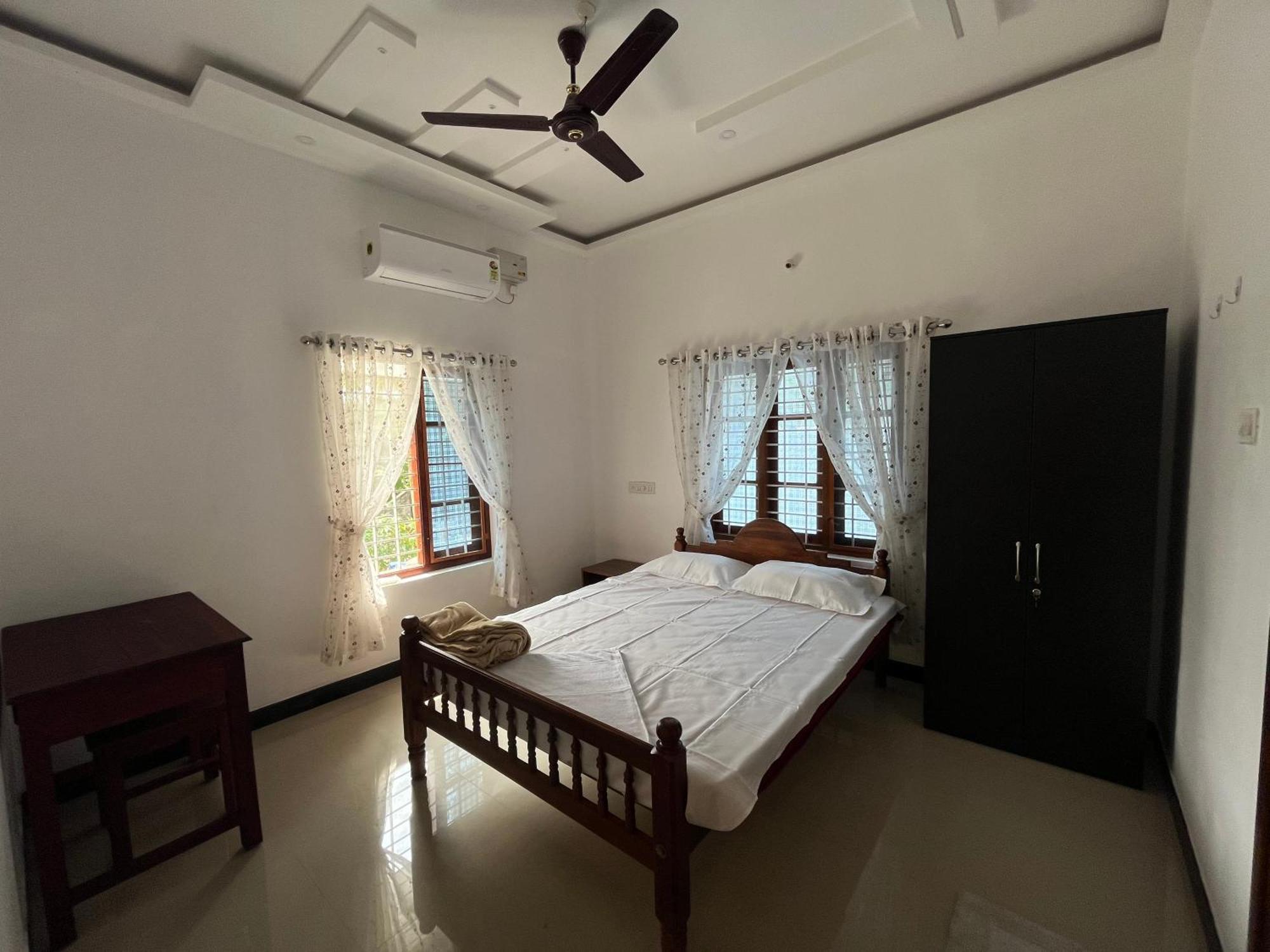 Kadal Veedu Villa Varkala