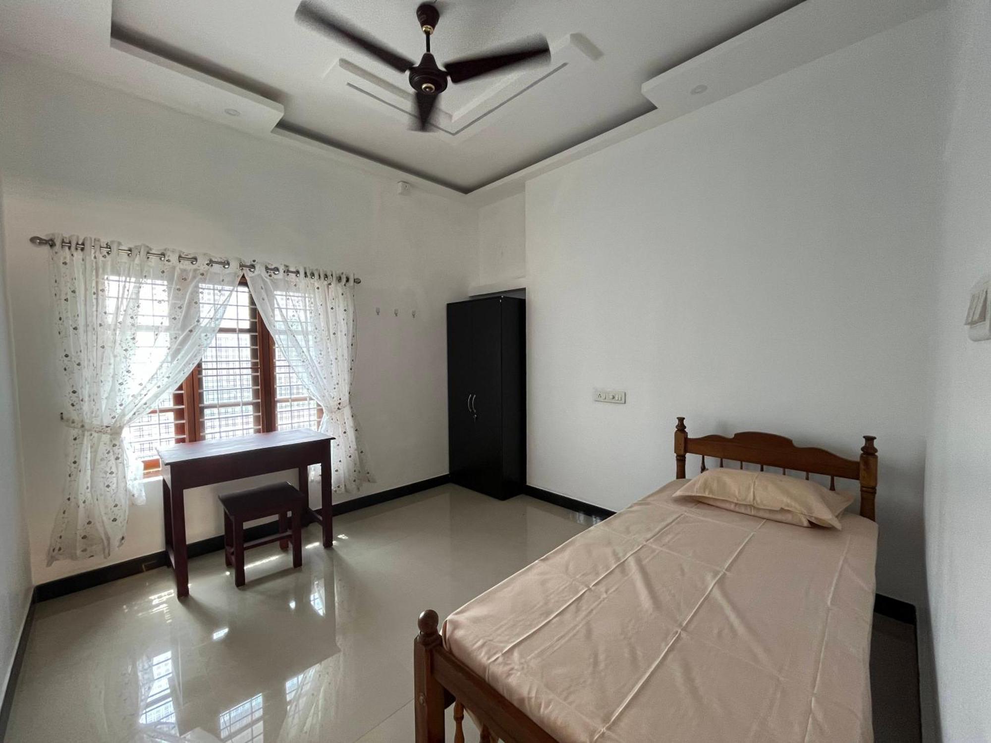Villa Kadal Veedu