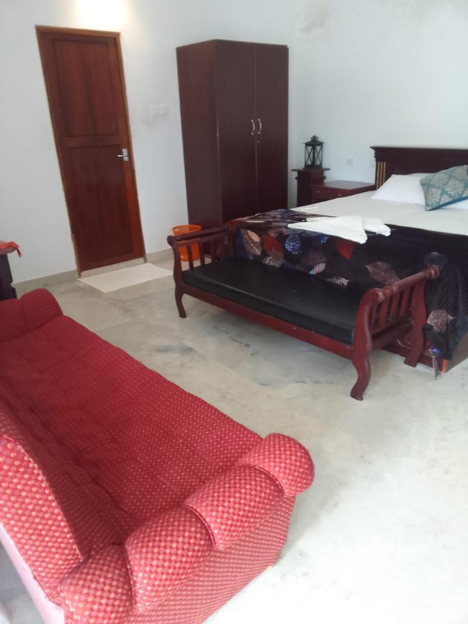 Hill View Ayurvedic Beach *