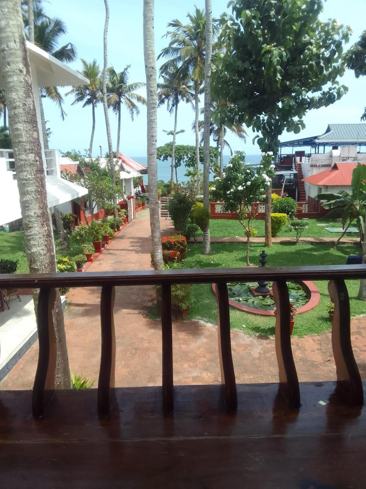 Hill View Ayurvedic Beach *