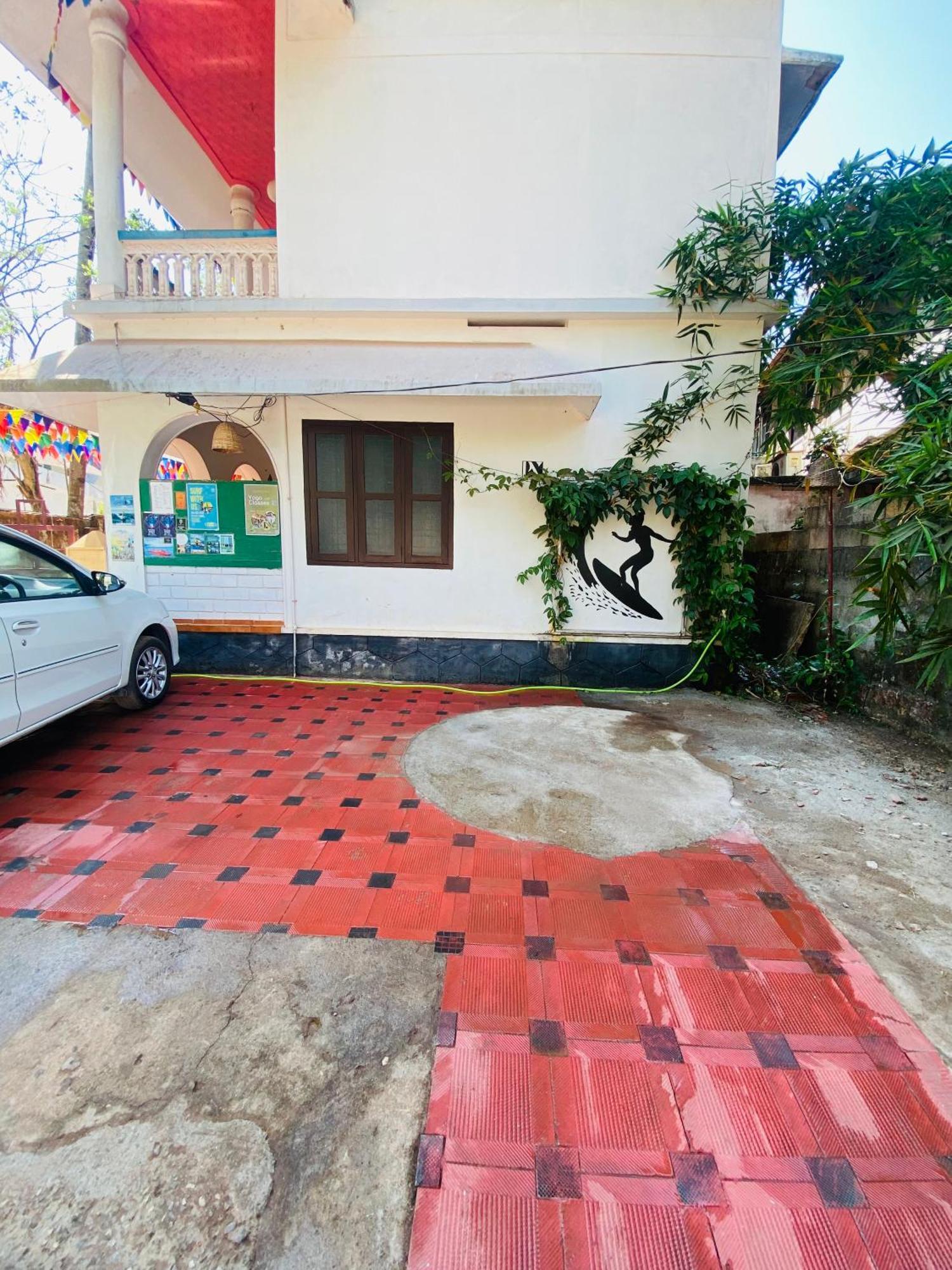 Inn Paradise