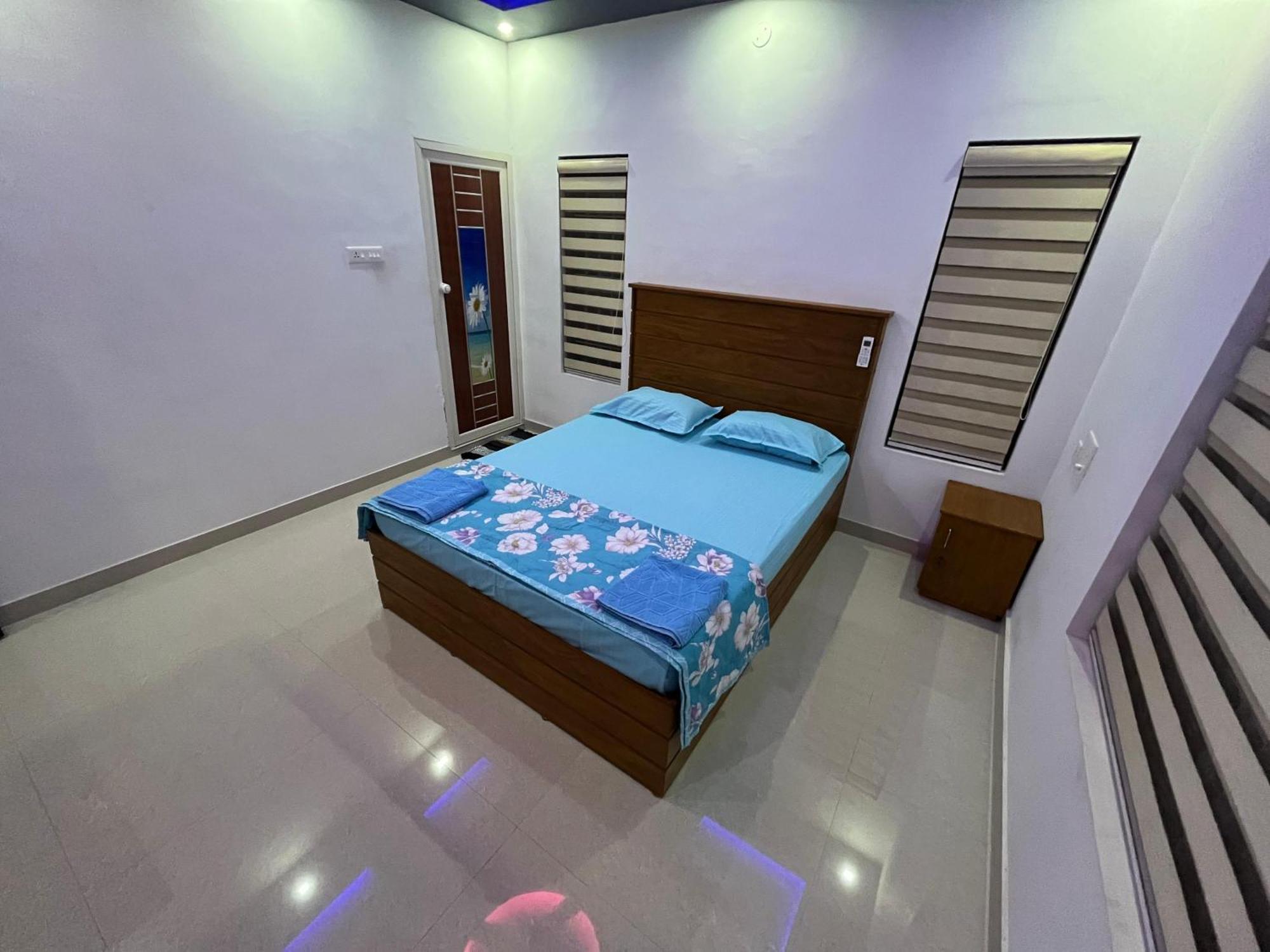 Costal Elegance * Varkala