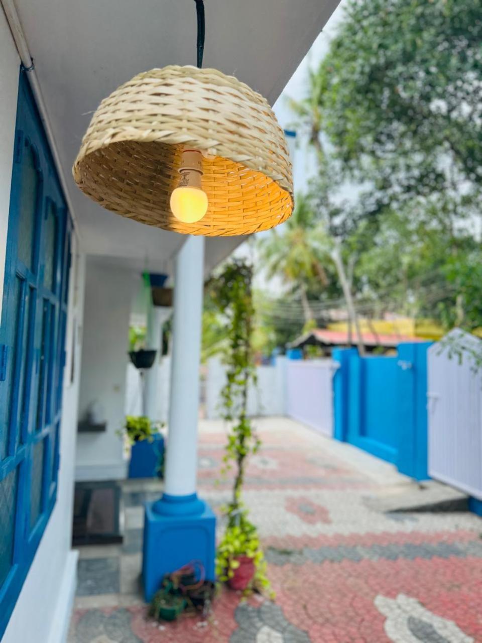 Moonvilla