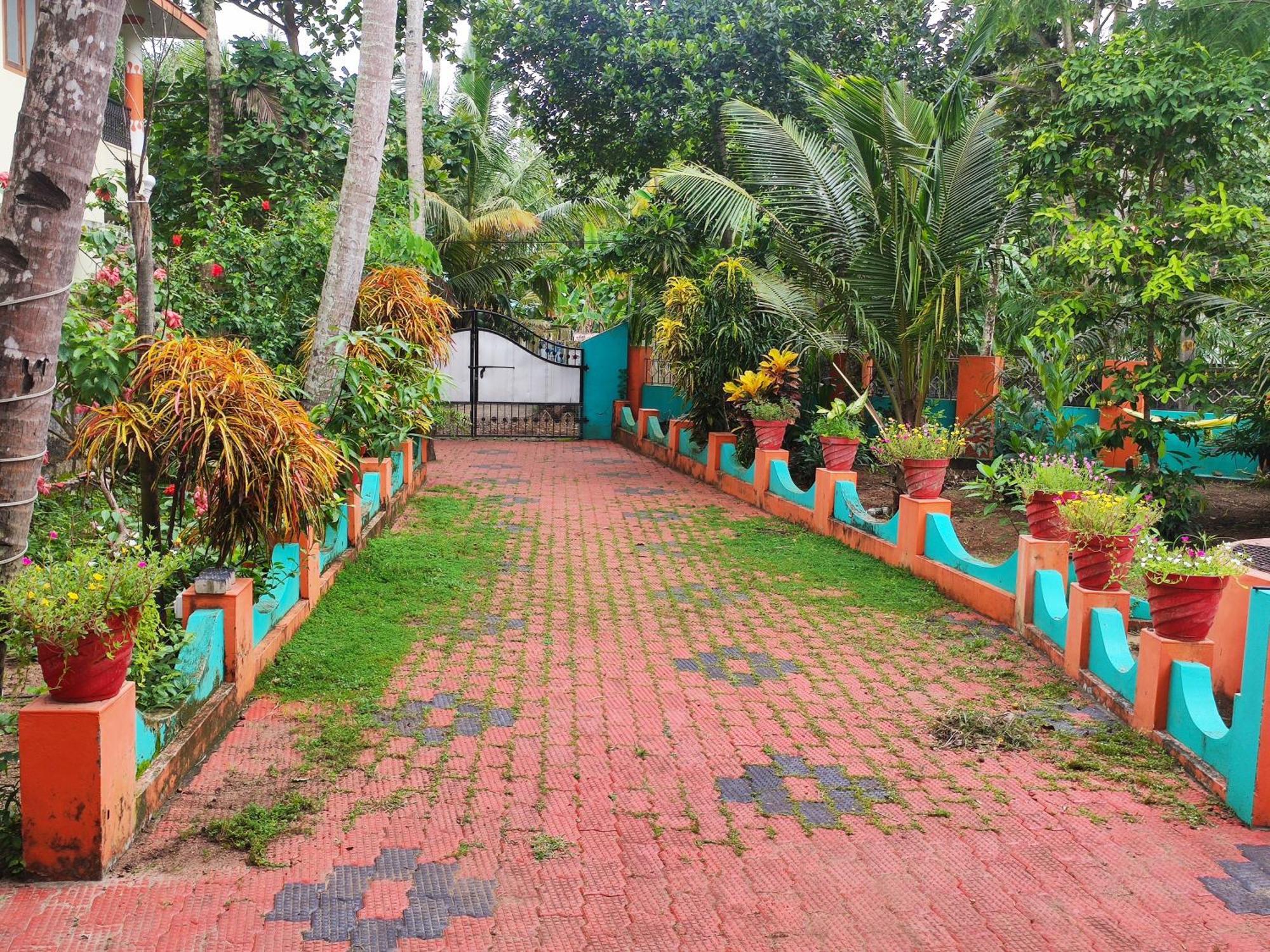 Happy Buddha Homestay Varkala