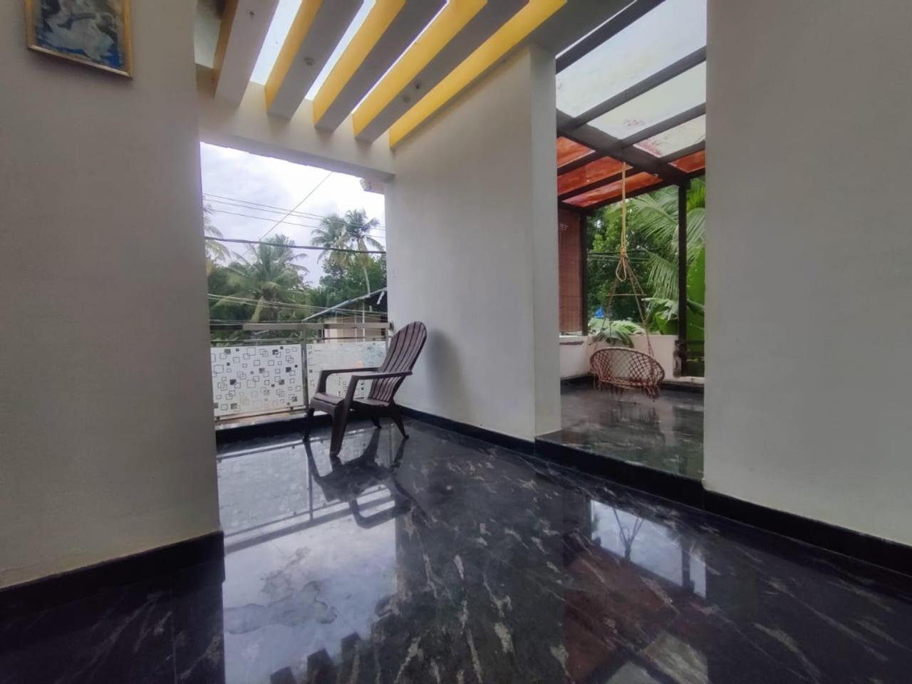 Costal Elegance *