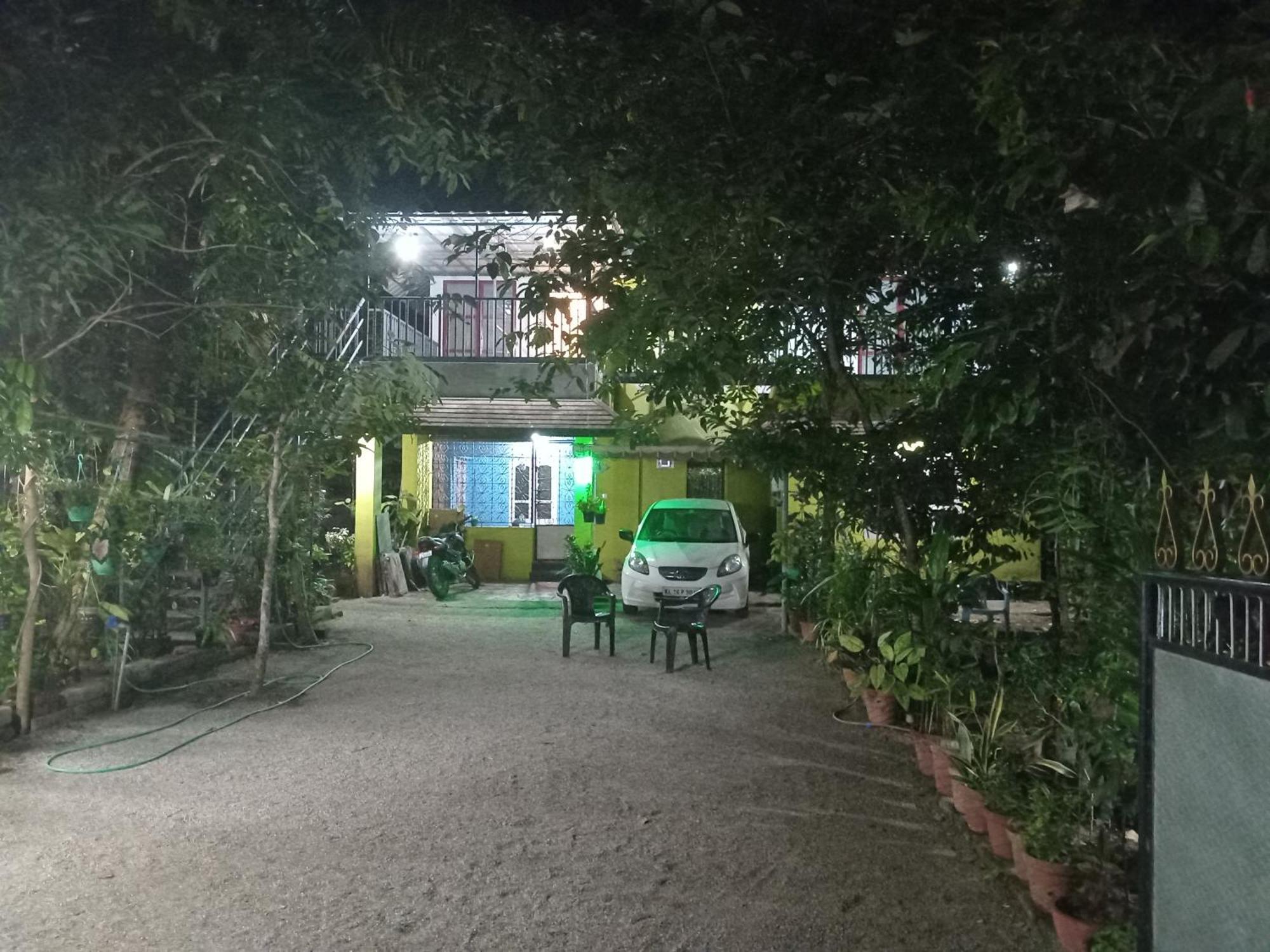 Homestay Greens *