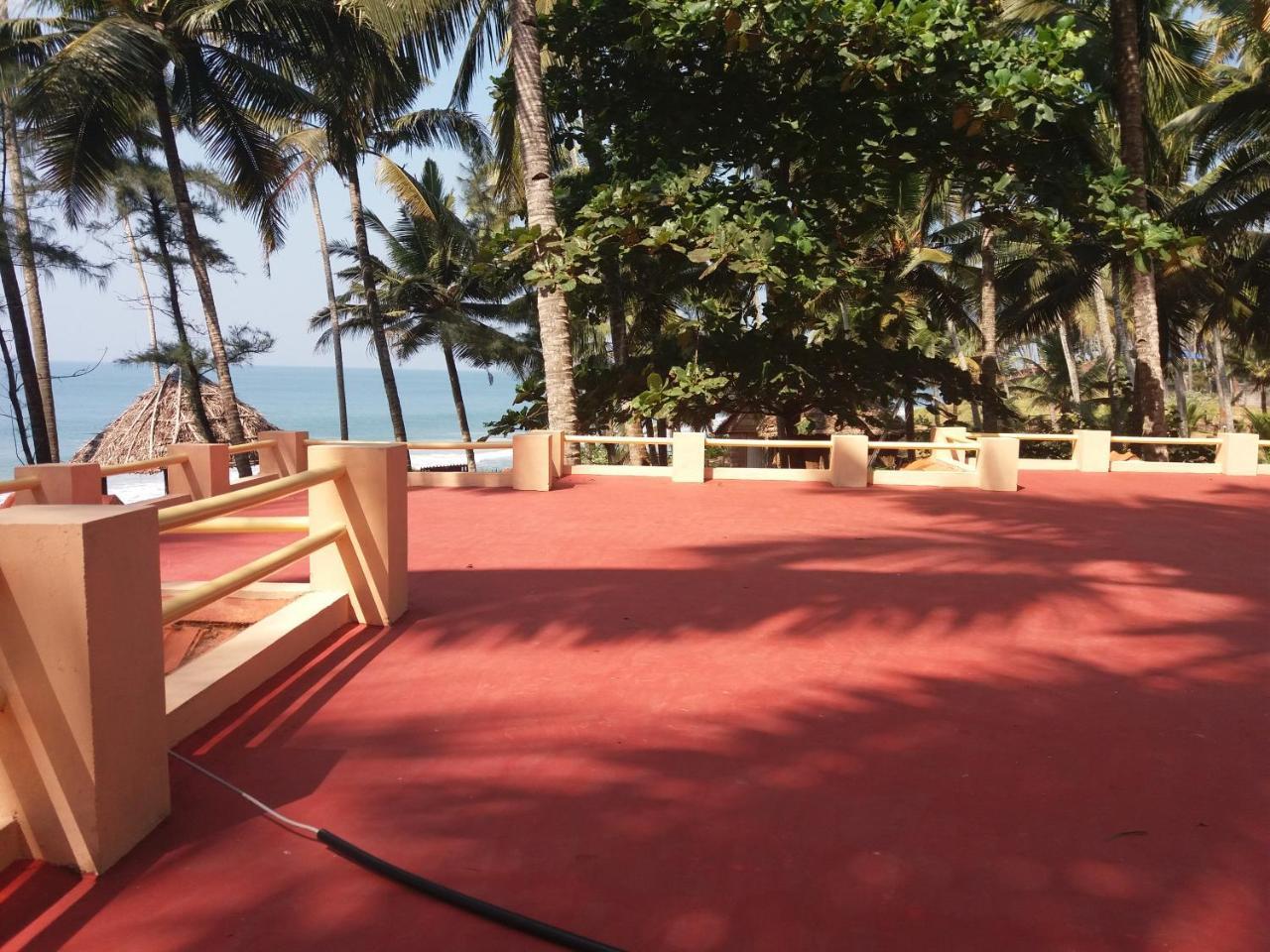 Resort Sukriti Varkala