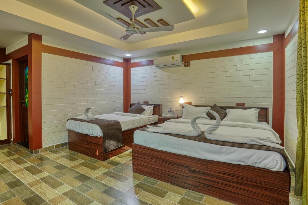 Leisure Valley 3* Varkala