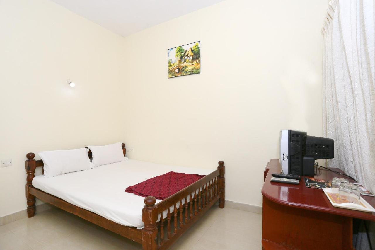 Spot On 36522 Karthika Plaza Hotel Varkala